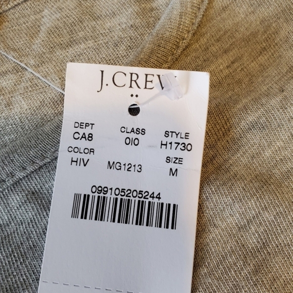 ✨️🍂✨️🍁✨️ J. CREW Mercantile. SIZE M women. Grey w/ cream hem. FALL - Picture 3 of 7